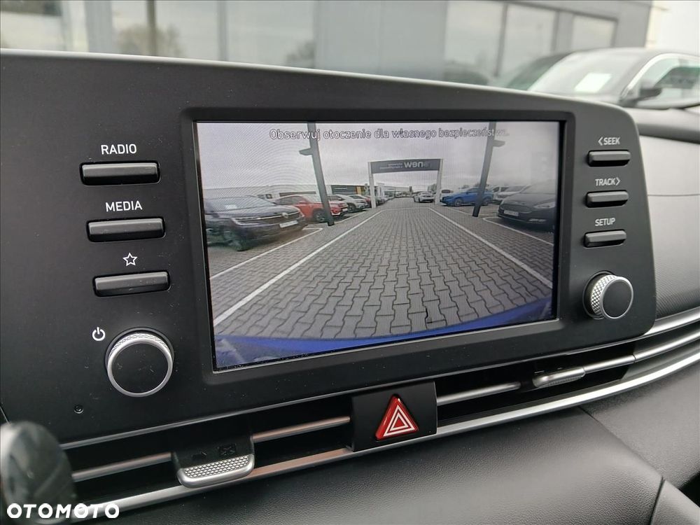 Hyundai Elantra 1.6 Smart - 14