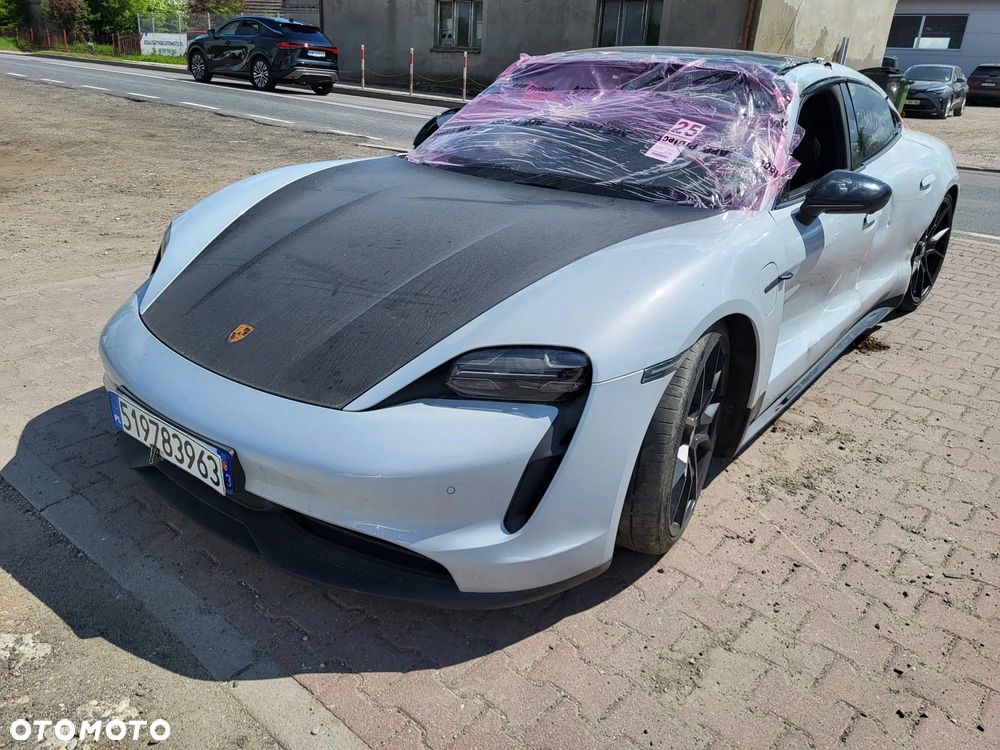 Porsche Taycan Sport Performancebatterie Plus - 12