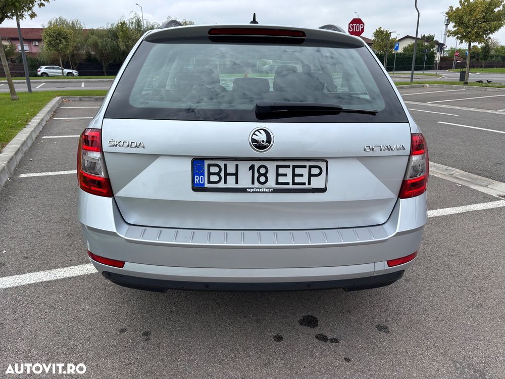 Skoda Octavia Combi Diesel 1.6 TDI Active - 5