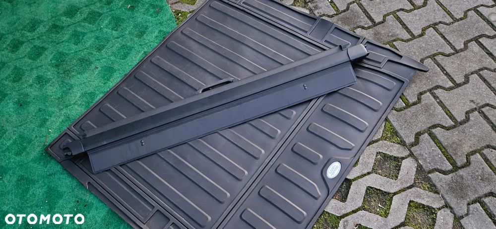 Land Rover Discovery - 25