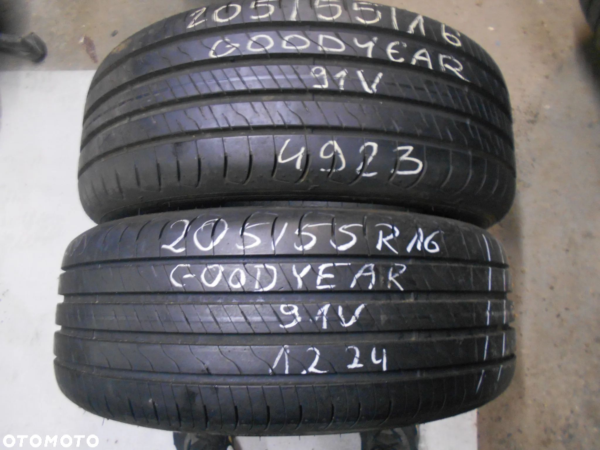 OPONY 205/55R16 GOODYEAR EFFICIENT GRIP PERFORMANCE 2 DOT 1224 / 4923 7.8MM - 1