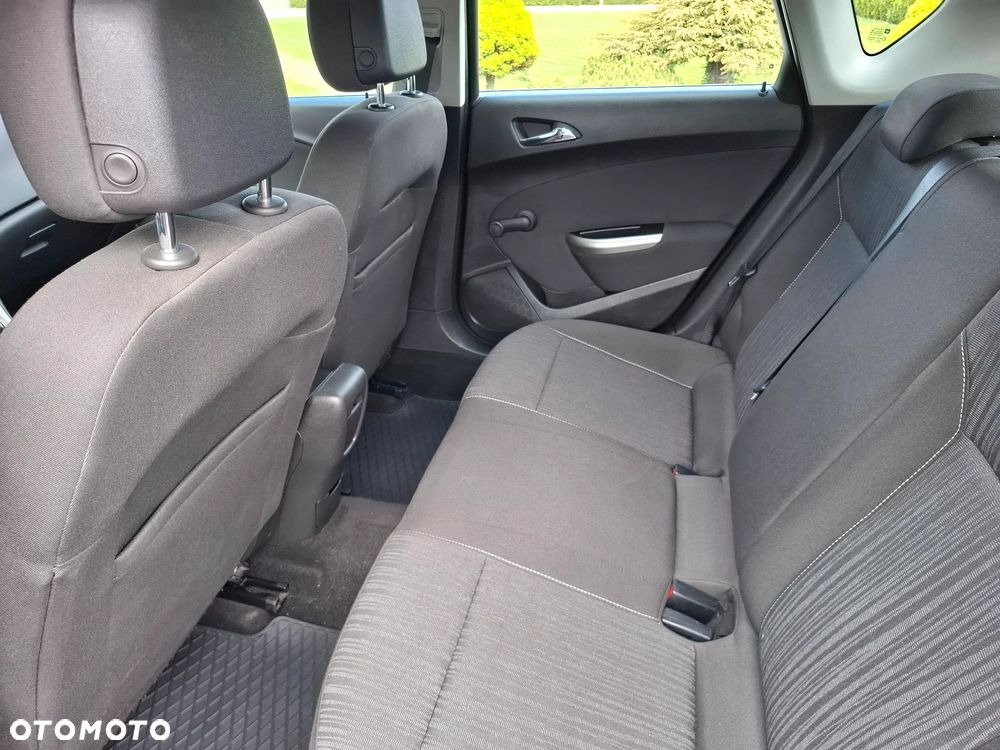 Opel Astra 1.4 T Cosmo - 30