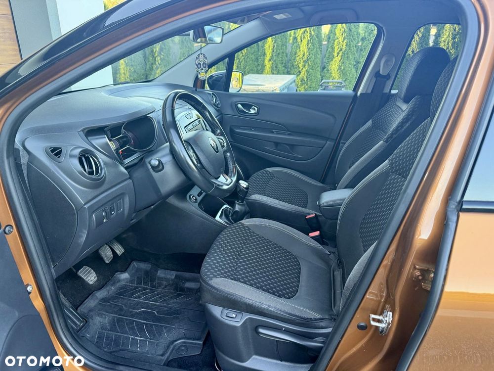 Renault Captur ENERGY TCe 90 Start&Stop Luxe - 18
