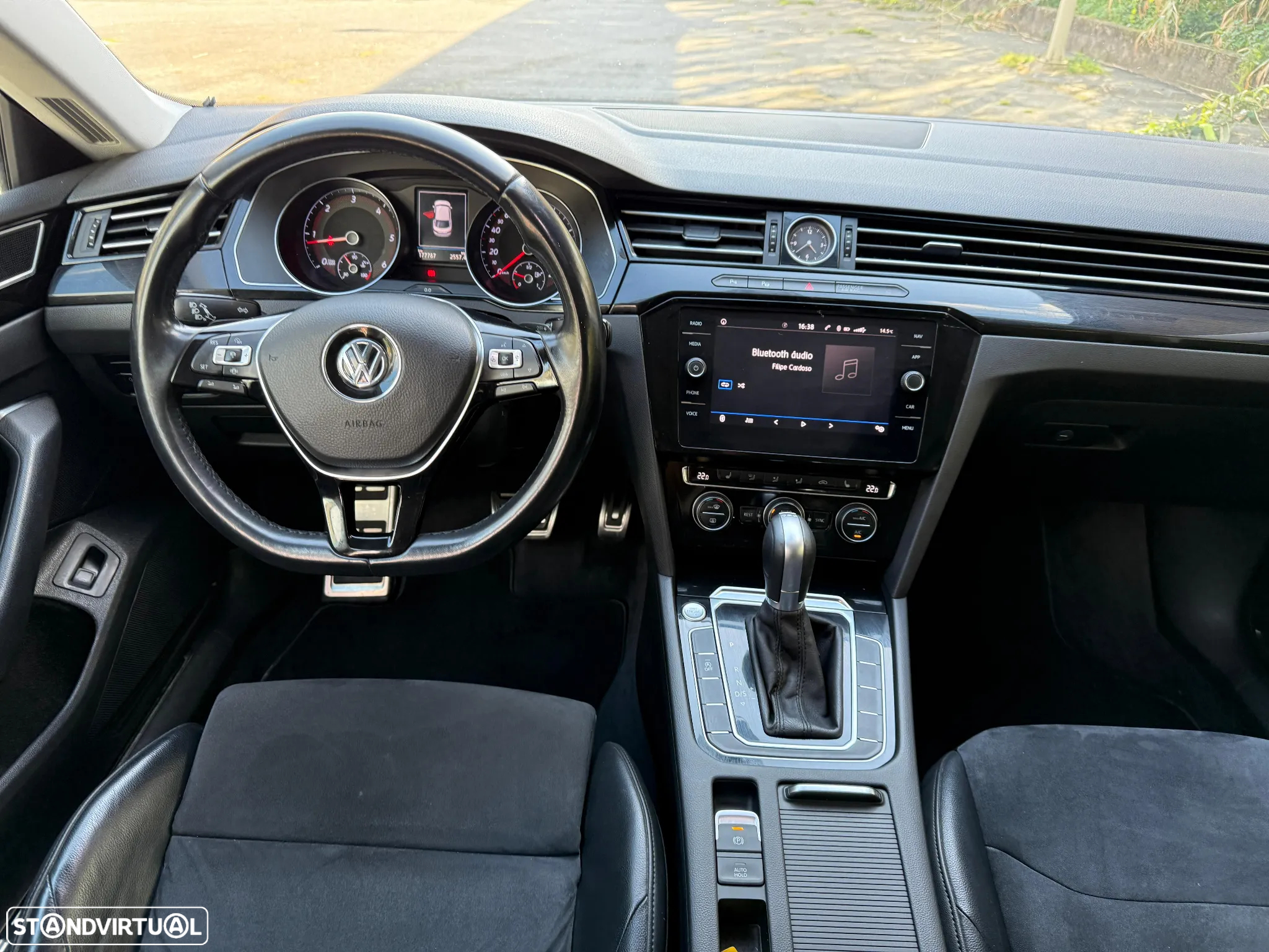 VW Arteon 2.0 TDI R-Line DSG - 39