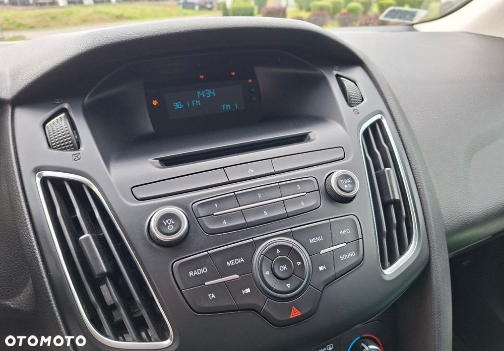 Ford Focus - 23