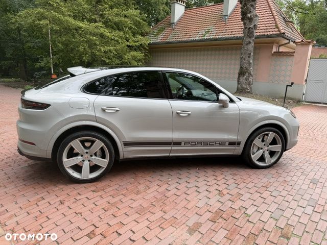 Porsche Cayenne Turbo - 1