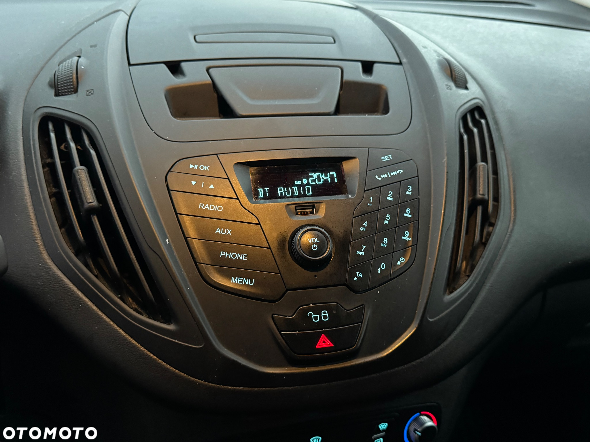 Ford Transit Courier Basis - 23