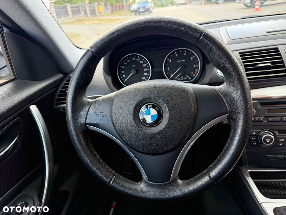 BMW Seria 1 118i - 18