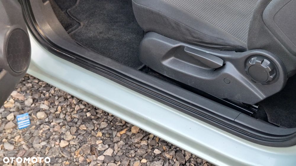 Opel Corsa - 19