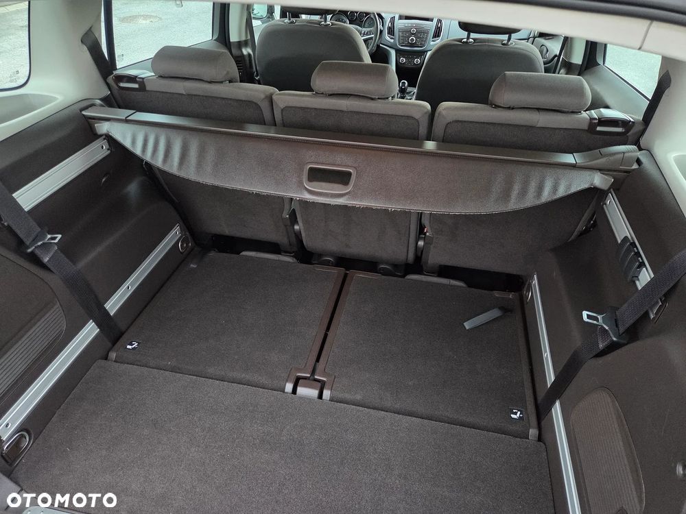 Opel Zafira 1.4 Turbo Business Edition - 25