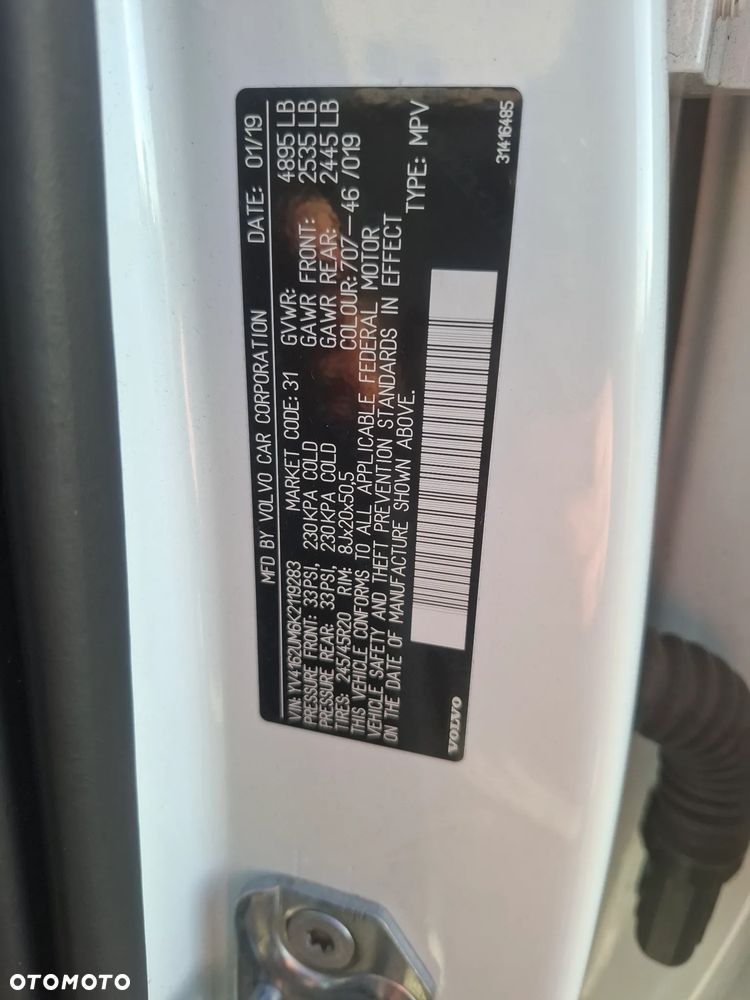 Volvo XC40 Klapa Bagażnika kod lakieru 707 - 5