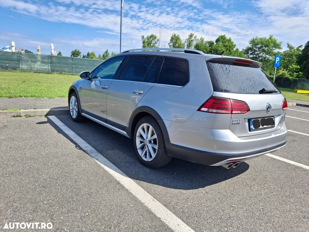 Volkswagen Golf 2.0 TDI DSG 4Motion - 3