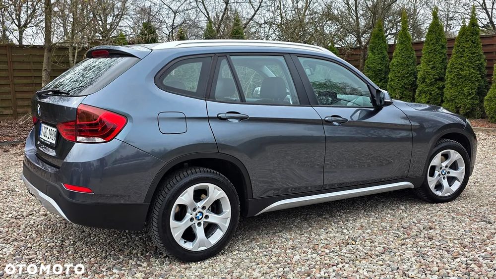 BMW X1 sDrive18d xLine - 13