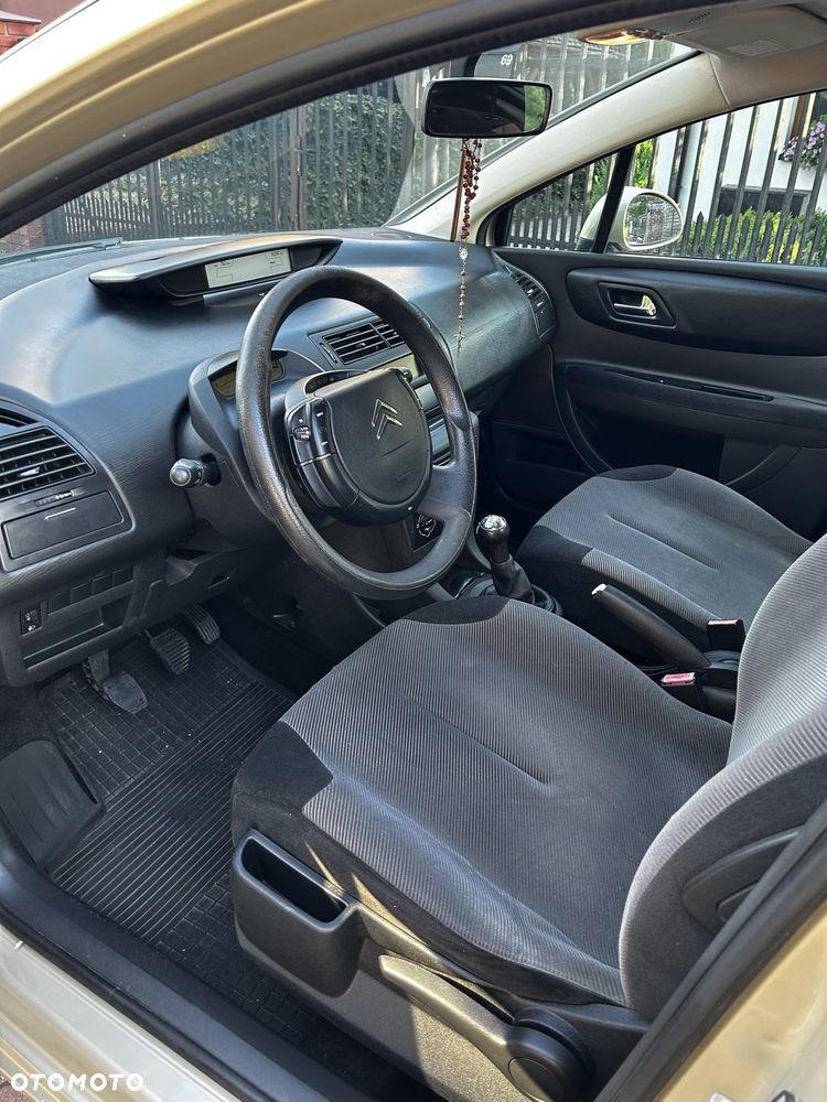 Citroën C4 1.6 HDi Impress - 7