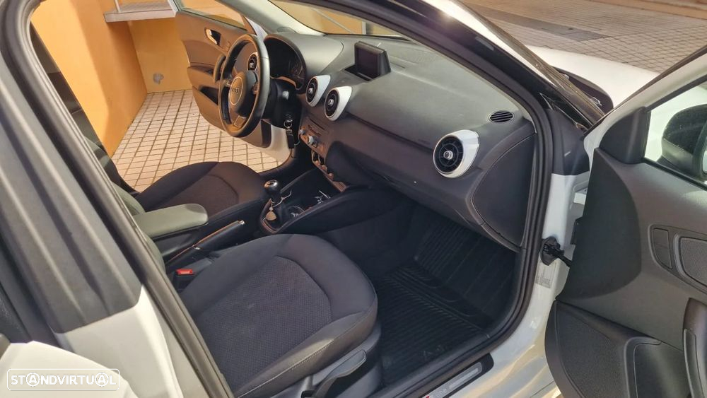Audi A1 Sportback 1.6 TDI S-line - 8