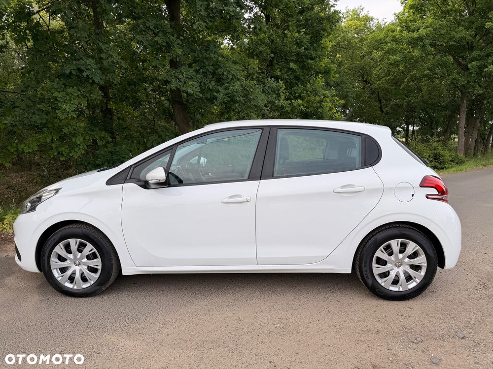 Peugeot 208 PureTech 82 Allure - 5