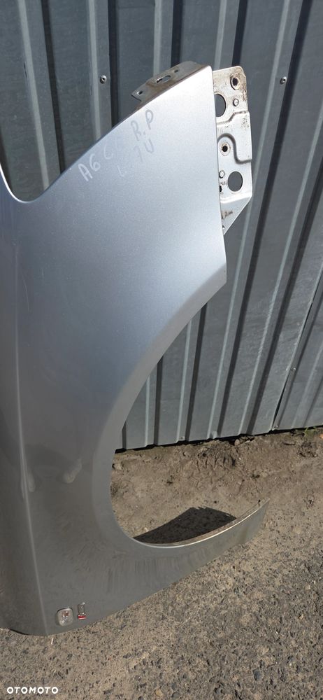 Błotnik prawy Audi A6 C6 LY7W - 4