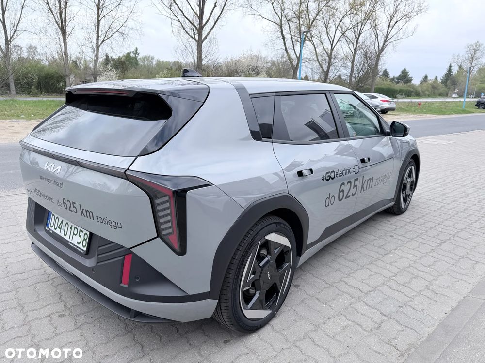 Kia EV4 81.4kWh Business Line - 4