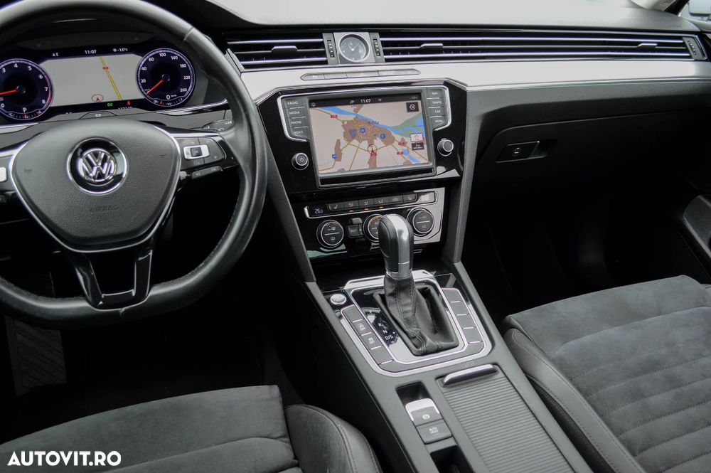 Volkswagen Passat 1.8 TSI (BlueMotion Technology) DSG Highline - 25