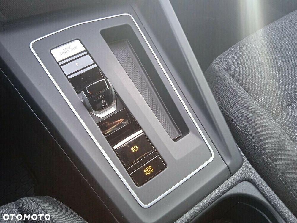 Volkswagen Golf - 18