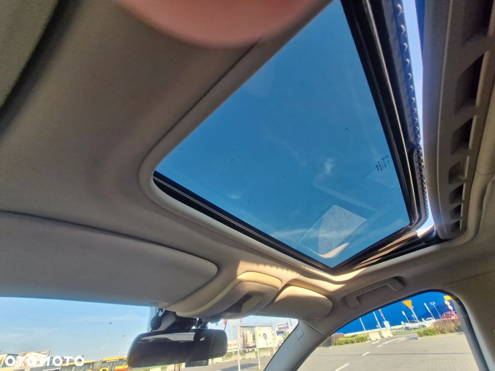Volvo V70 D5 Summum - 10