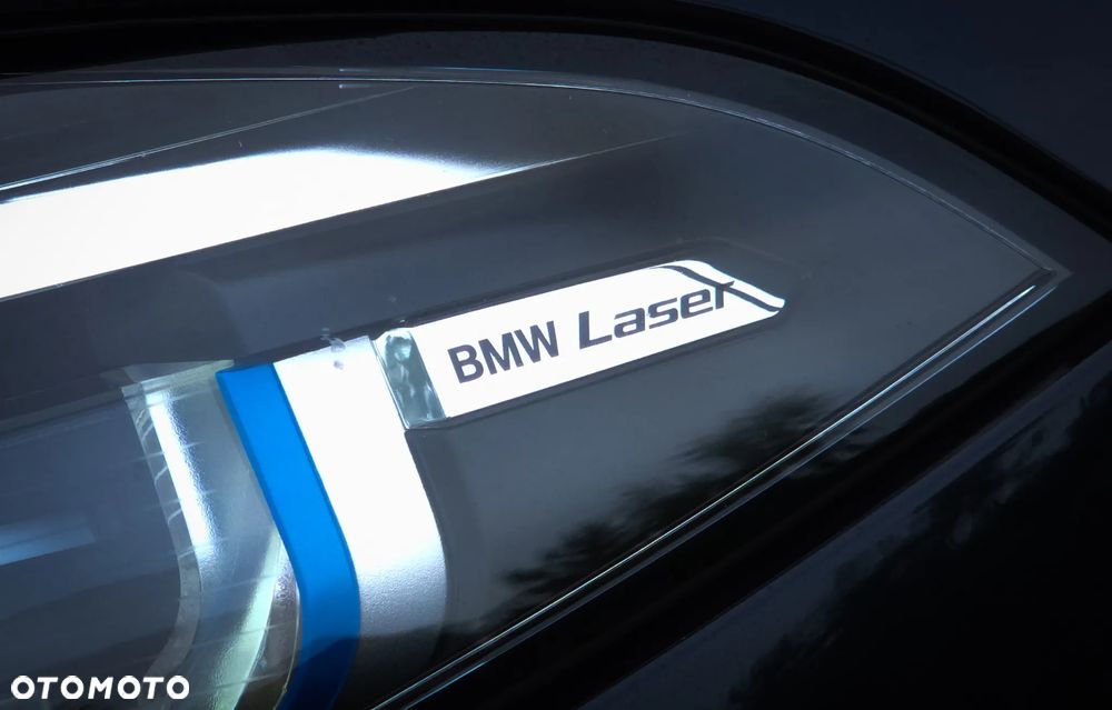 BMW Seria 8 840i - 9