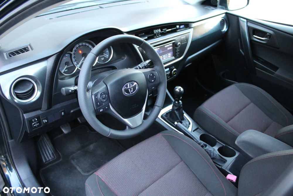 Toyota Auris 1.4 D-4D Life - 5