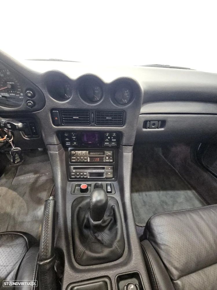 Mitsubishi 3000 GT - 21