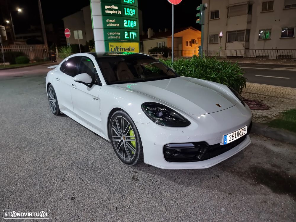 Porsche Panamera - 1