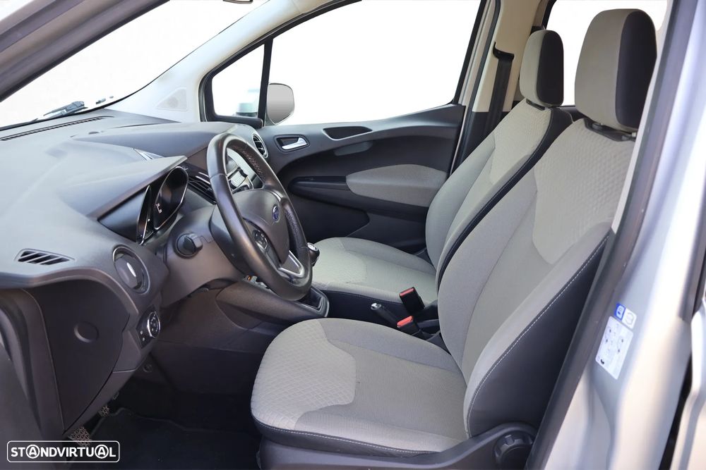 Ford Tourneo Courier 1.0 EcoBoost Ambiente - 23