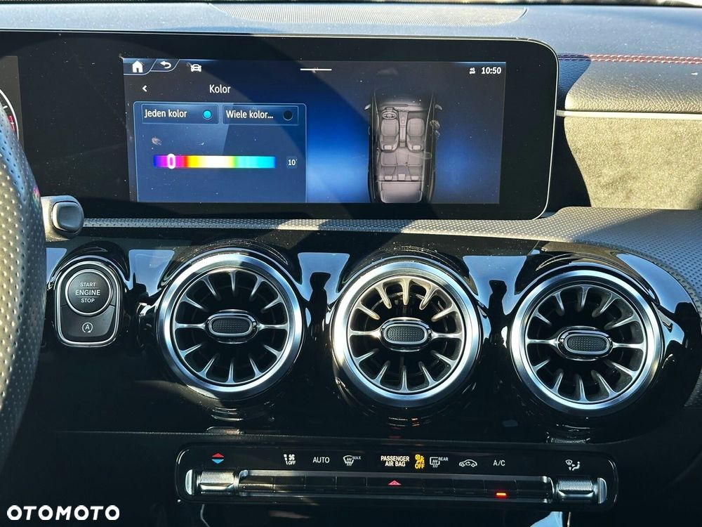 Mercedes-Benz CLA - 13