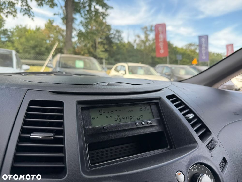Mitsubishi Grandis 2.4 Inform - 27