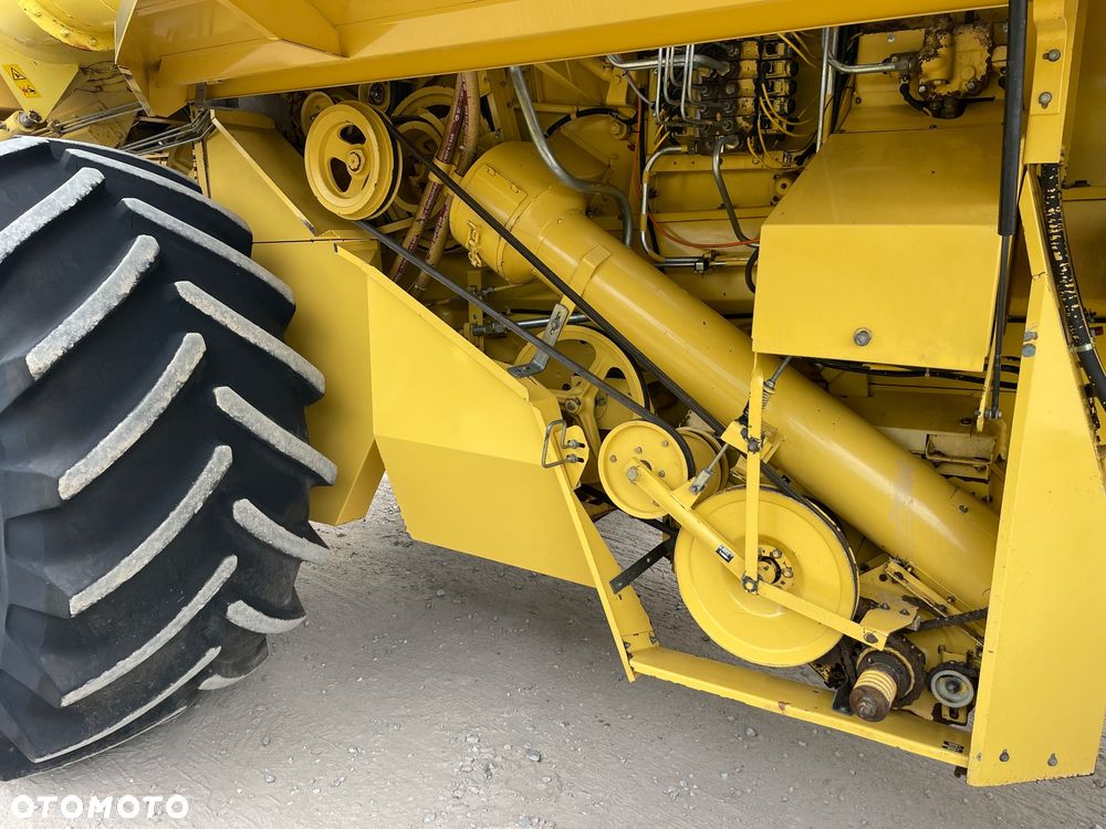 New Holland TX 66 - 10