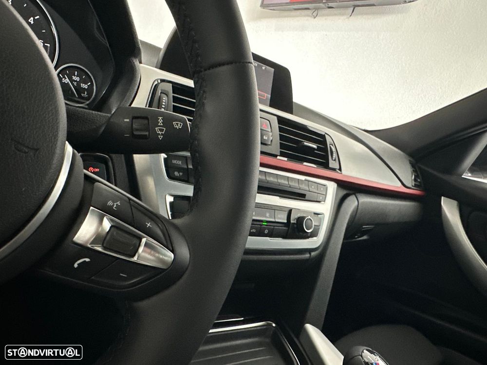 BMW 320 d Pack M - 49