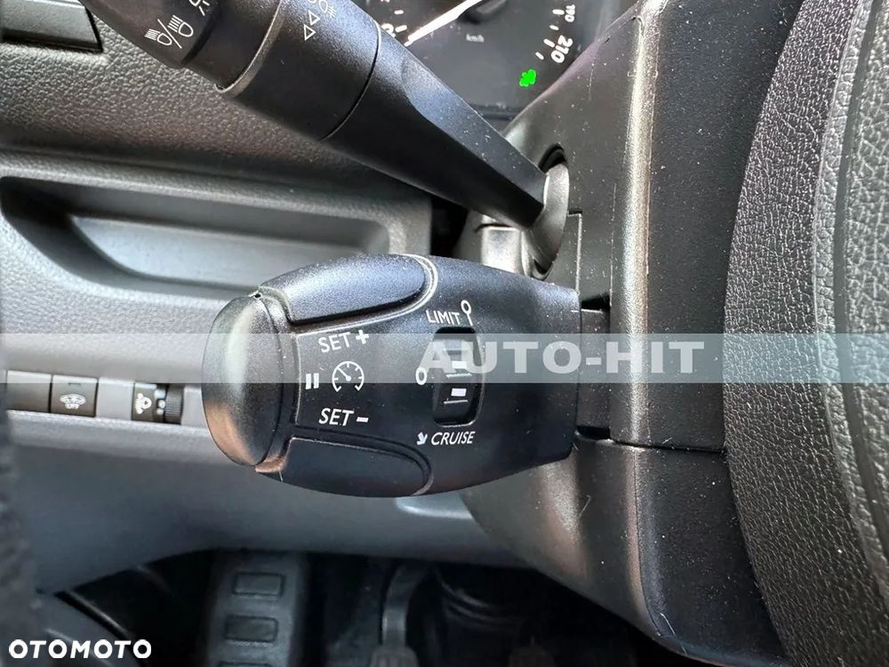 Opel Vivaro - 25