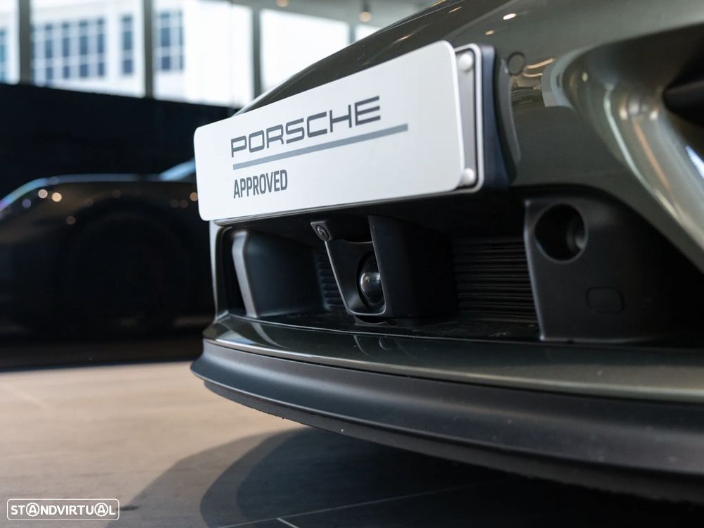 Porsche 911 (992) Carrera 4 GTS PDK - 19