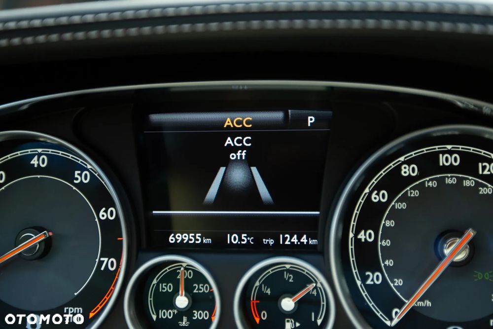 Bentley Continental GT - 25