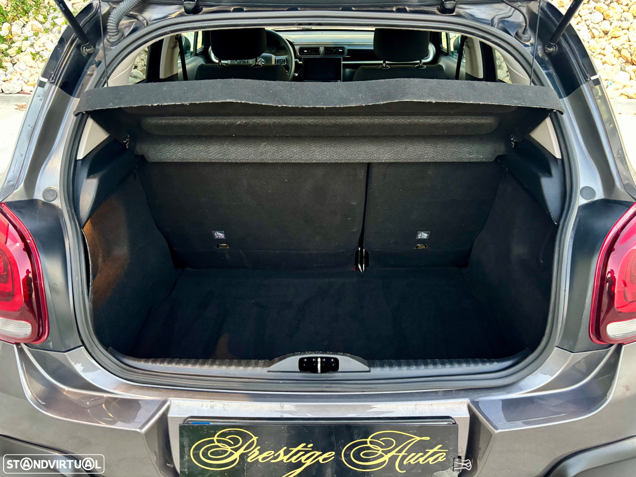 Citroën C3 1.2 PureTech Shine - 24