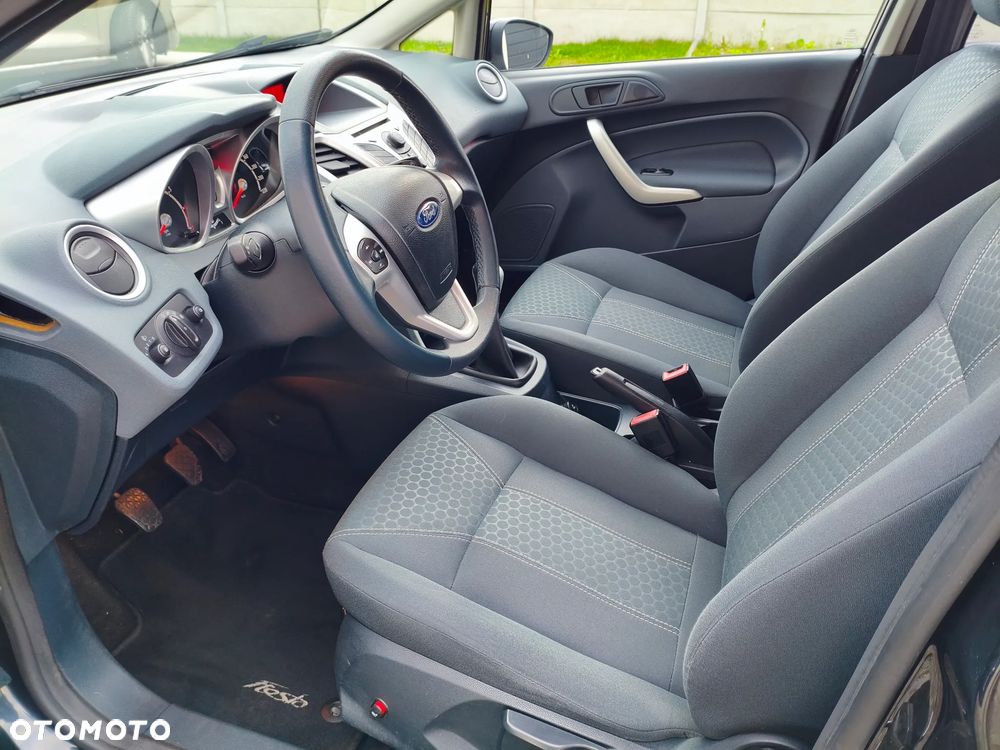 Ford Fiesta 1.4 Titanium EU5 - 12