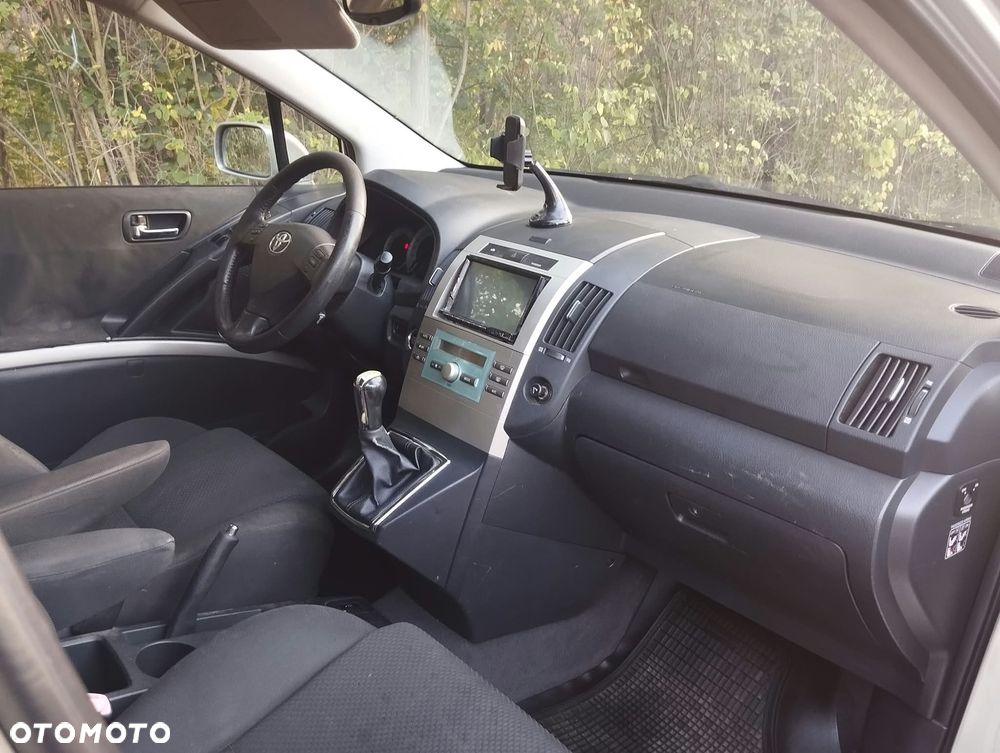 Toyota Corolla Verso - 7