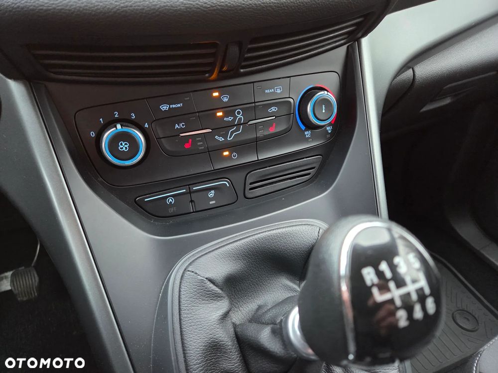 Ford Kuga 1.5 EcoBoost 2x4 Trend - 8