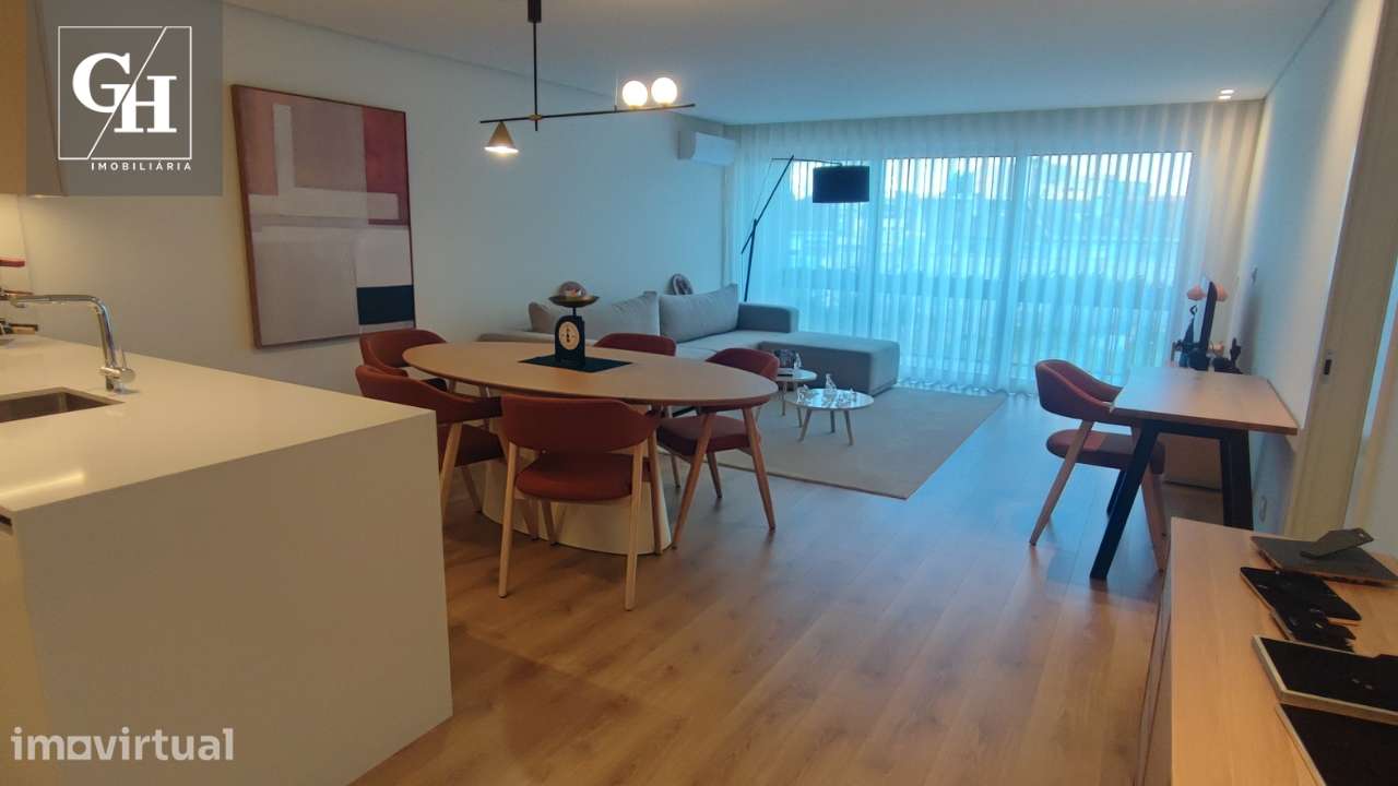Arrendamento Temporário - T2 com piscina privada no centro de Braga - Grande imagem: 4/24