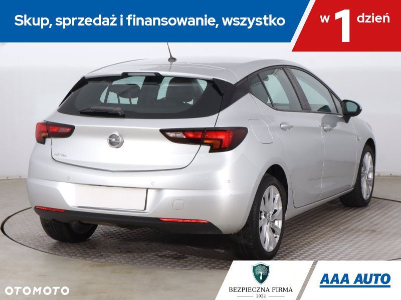 Opel Astra - 7