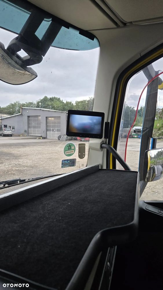 Volvo FH XL - 8