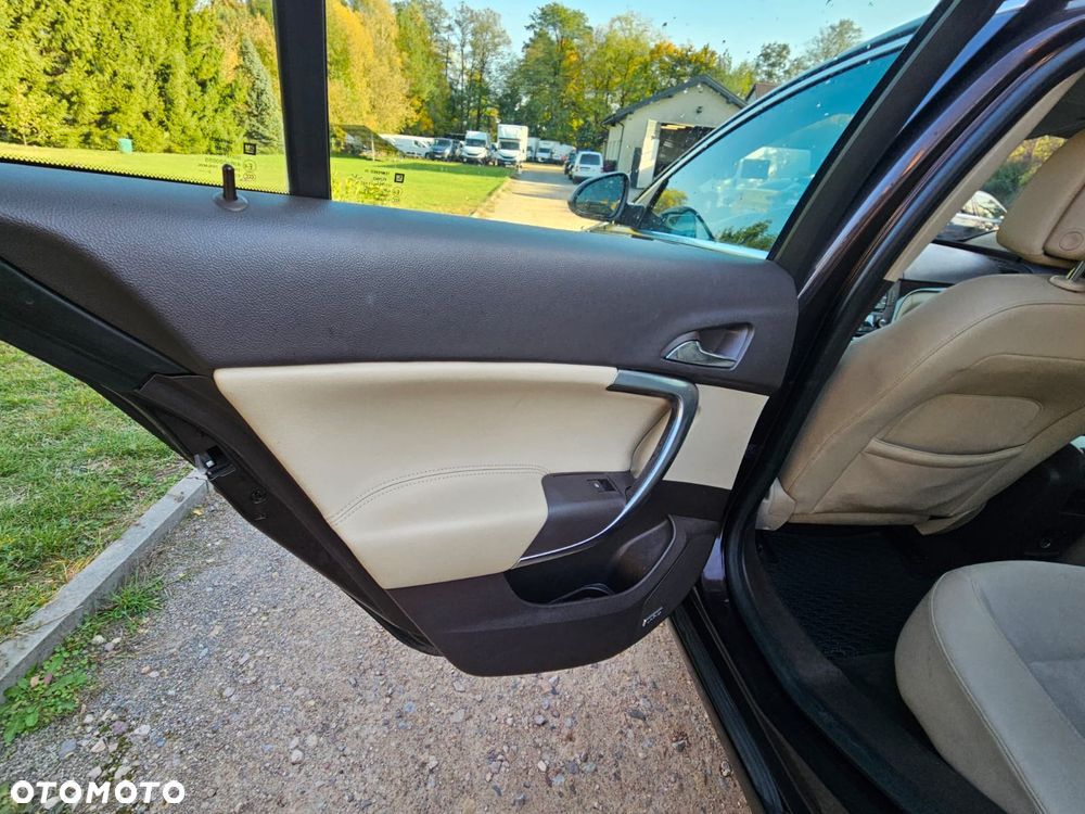 Opel Insignia - 17