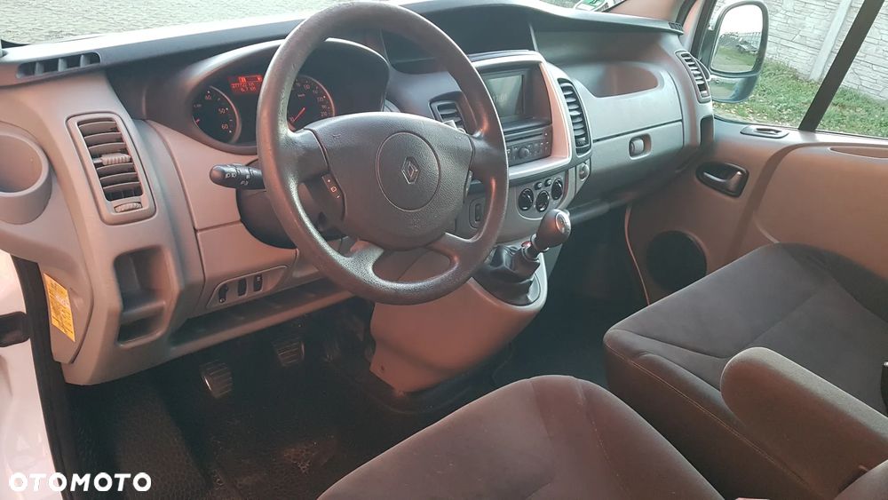Renault Trafic - 11