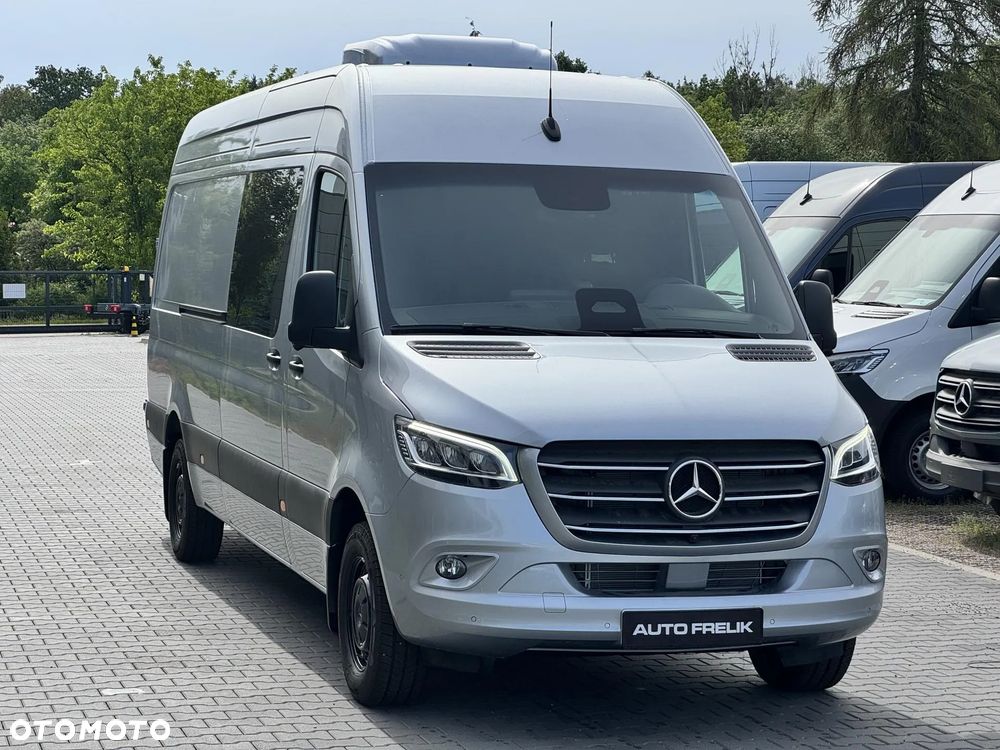 Mercedes-Benz Sprinter - 2