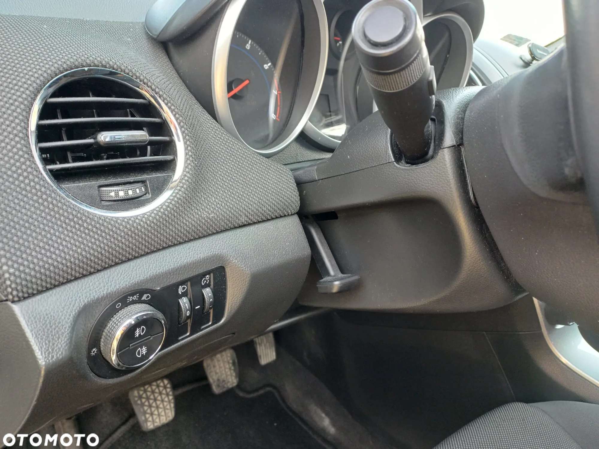 Chevrolet Cruze Station Wagon 1.8 LT - 11