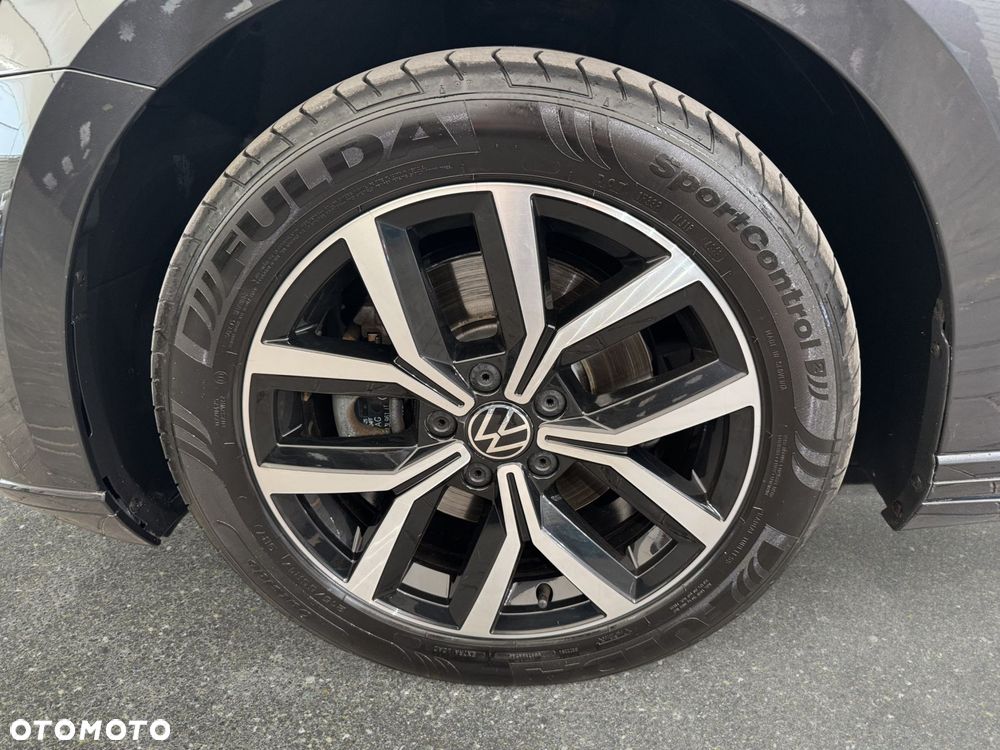 Volkswagen Passat Variant - 11