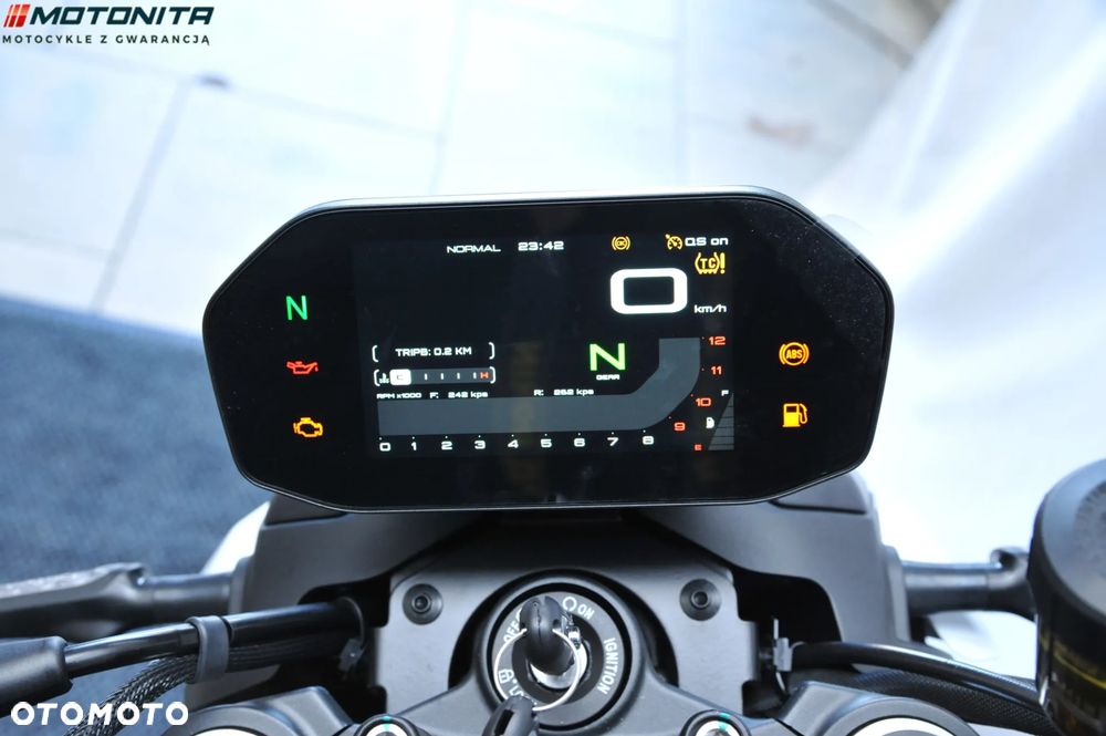 QJMOTOR Inny - 7